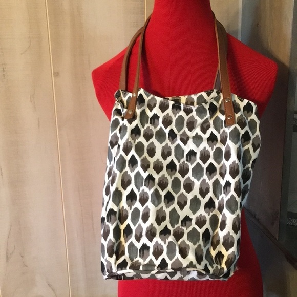 ROCK Flower Paper Bag - Picture 1 of 6